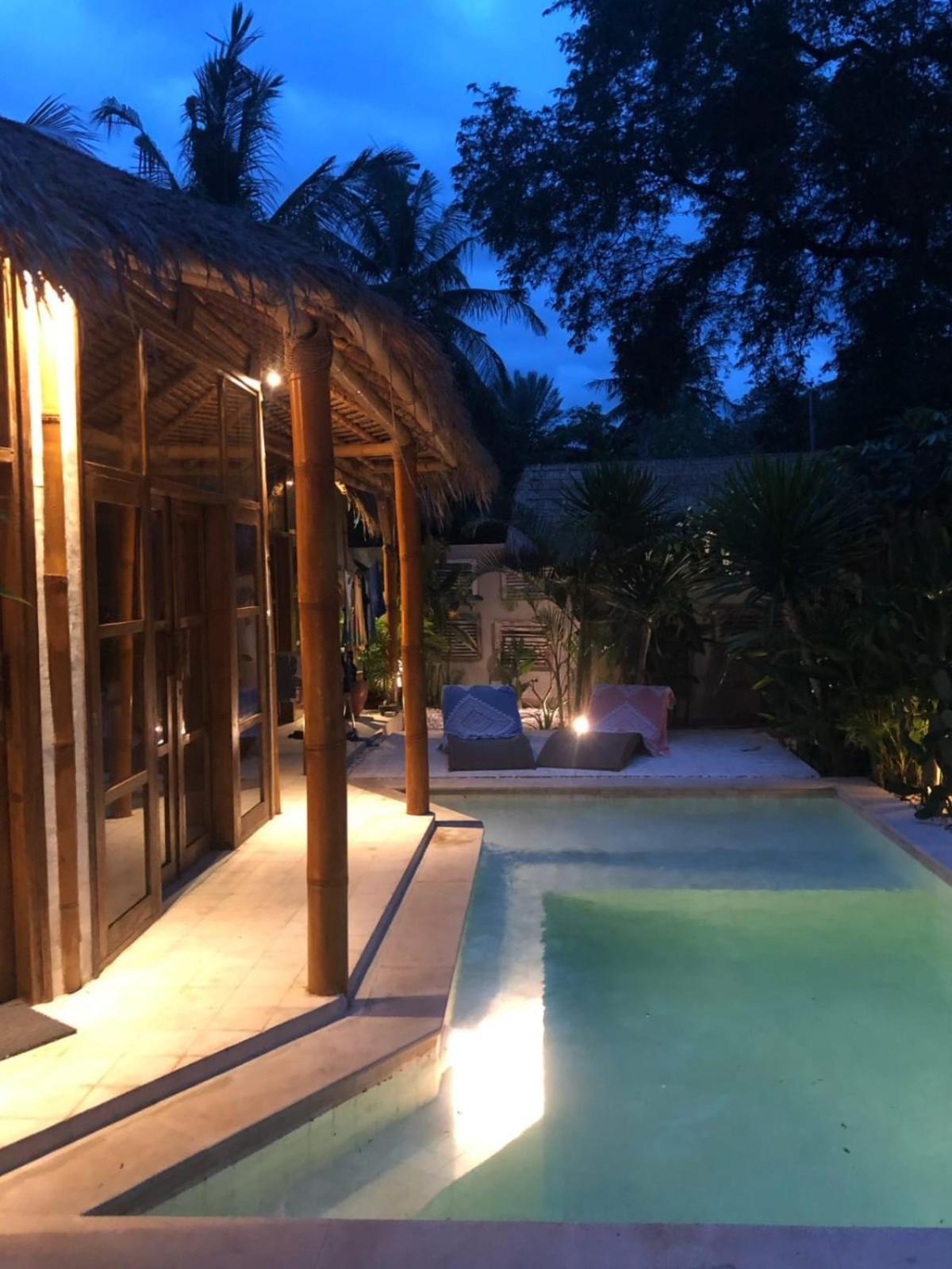 Tipsea Turtle Gili Air Hotel Exterior photo
