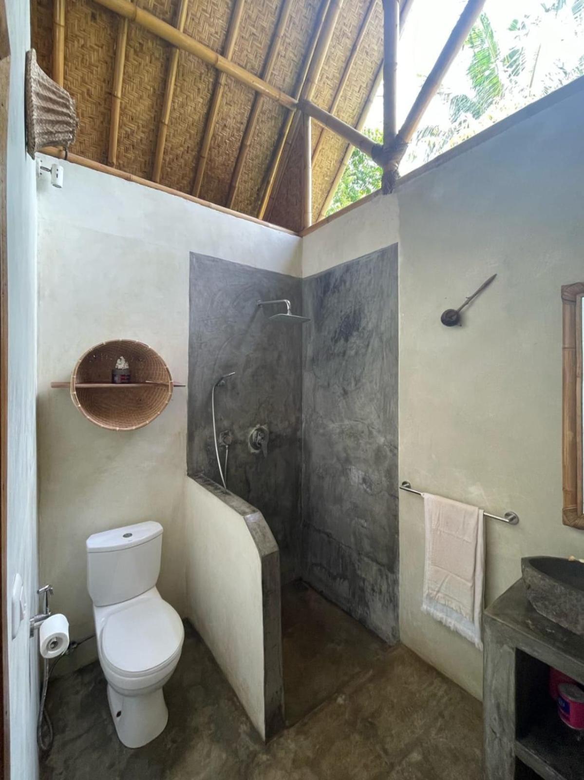 Tipsea Turtle Gili Air Hotel Exterior photo