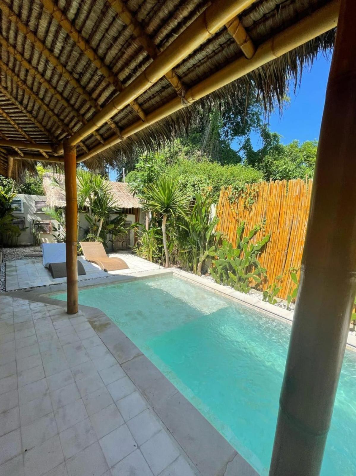 Tipsea Turtle Gili Air Hotel Exterior photo